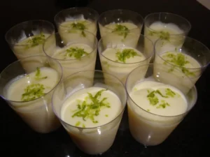 Mousse de Limão com Hortelã Um Refrescante Escape em Minutos