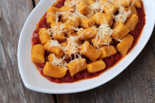 Nhoque de Batata Macio com Manteiga e Sálvia Um Sabor Tradicional que Conquista