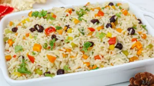 Arroz à Grega Vibrante com Passas e Castanhas Um Sabor Aromático que Aquece