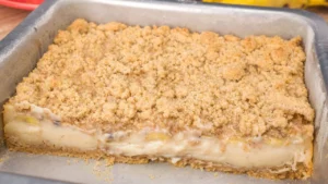 Cuca da Tia Dalila Crocante com Farofa Doce e Canela Um Sabor Caseiro que Aquece