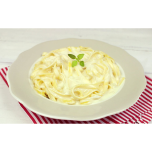 Molho Branco Simples Cremoso com Noz-Moscada e Ervas Uma Versatilidade Suave que Eleva